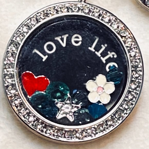 Custom Floating Locket Pendant with Chain - Picture 4 of 14